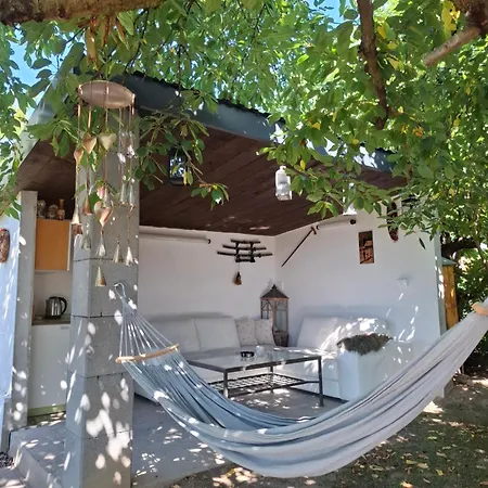 Zahradni V Hloubetine